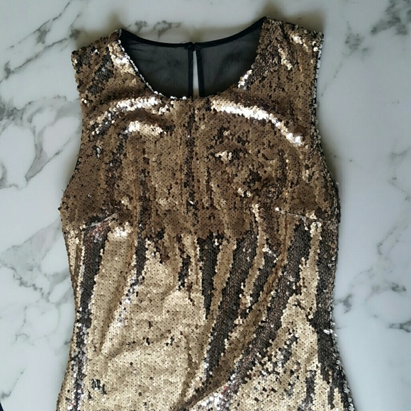 NWT! Ark & Co Gold Sequin Dress - Picture 5 of 7